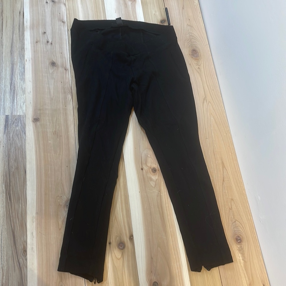A pea in the pod slacks